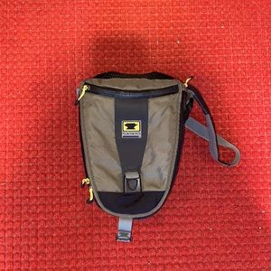 Mountainsmith Beacon II M DSLR Camera Case/Bag